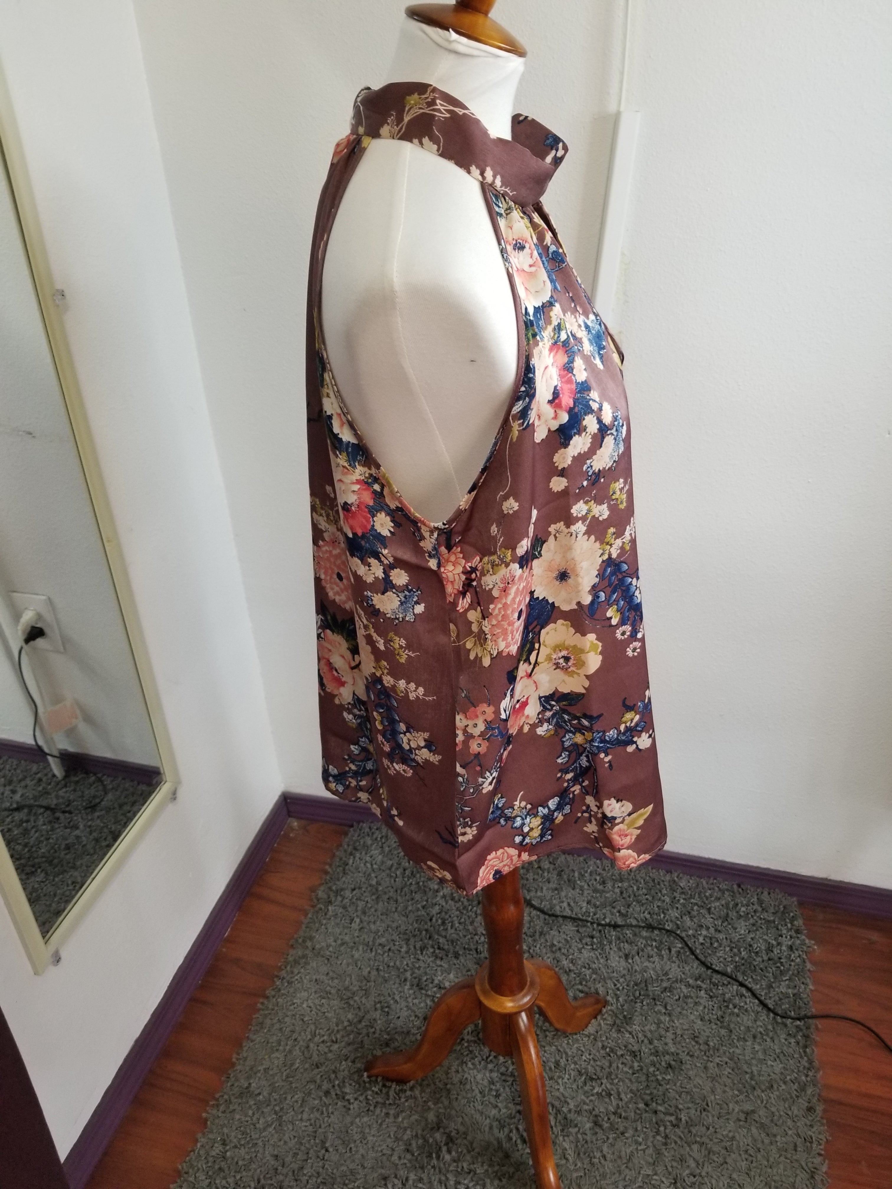 Mauve floral blouse plus size only