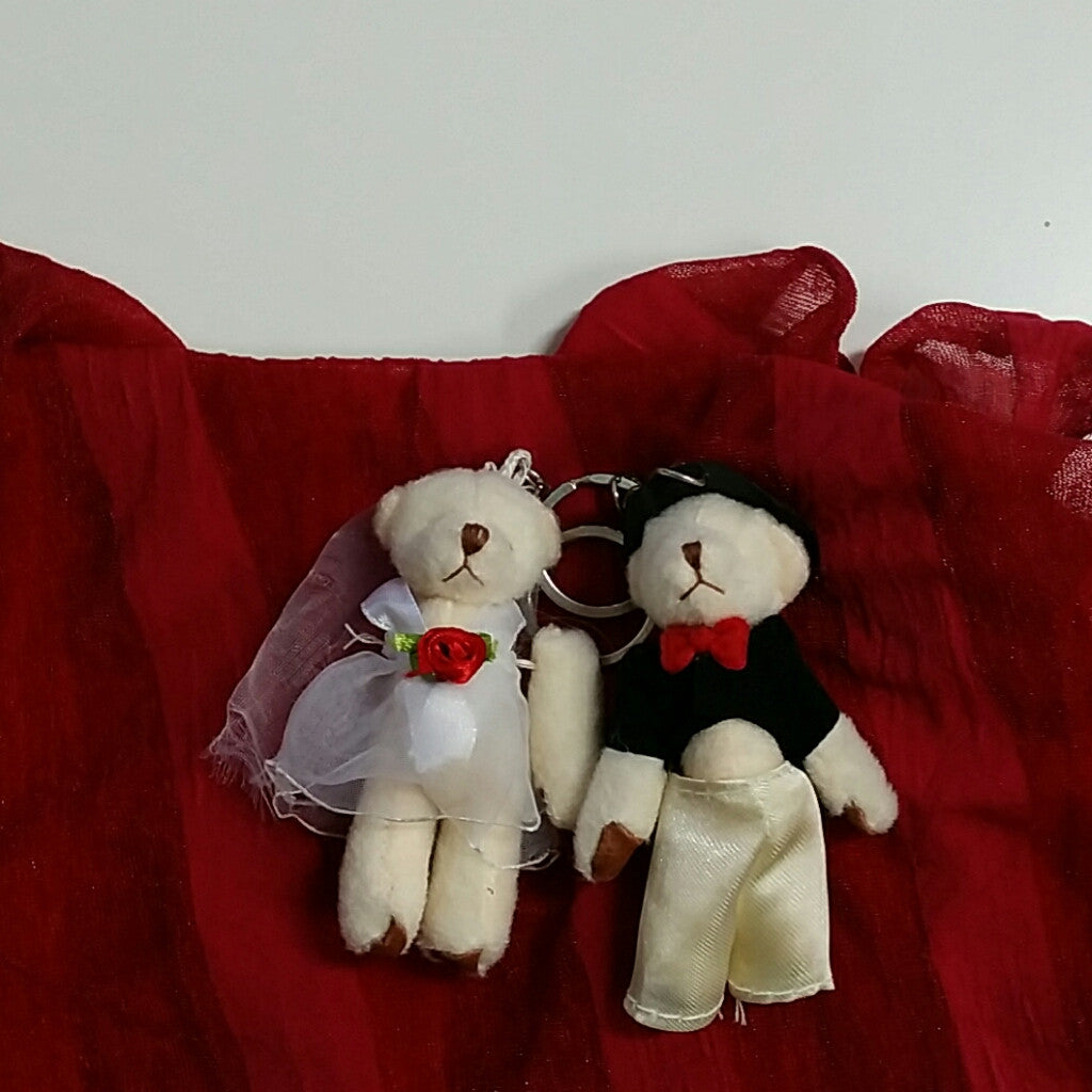 Groom and bride key chains